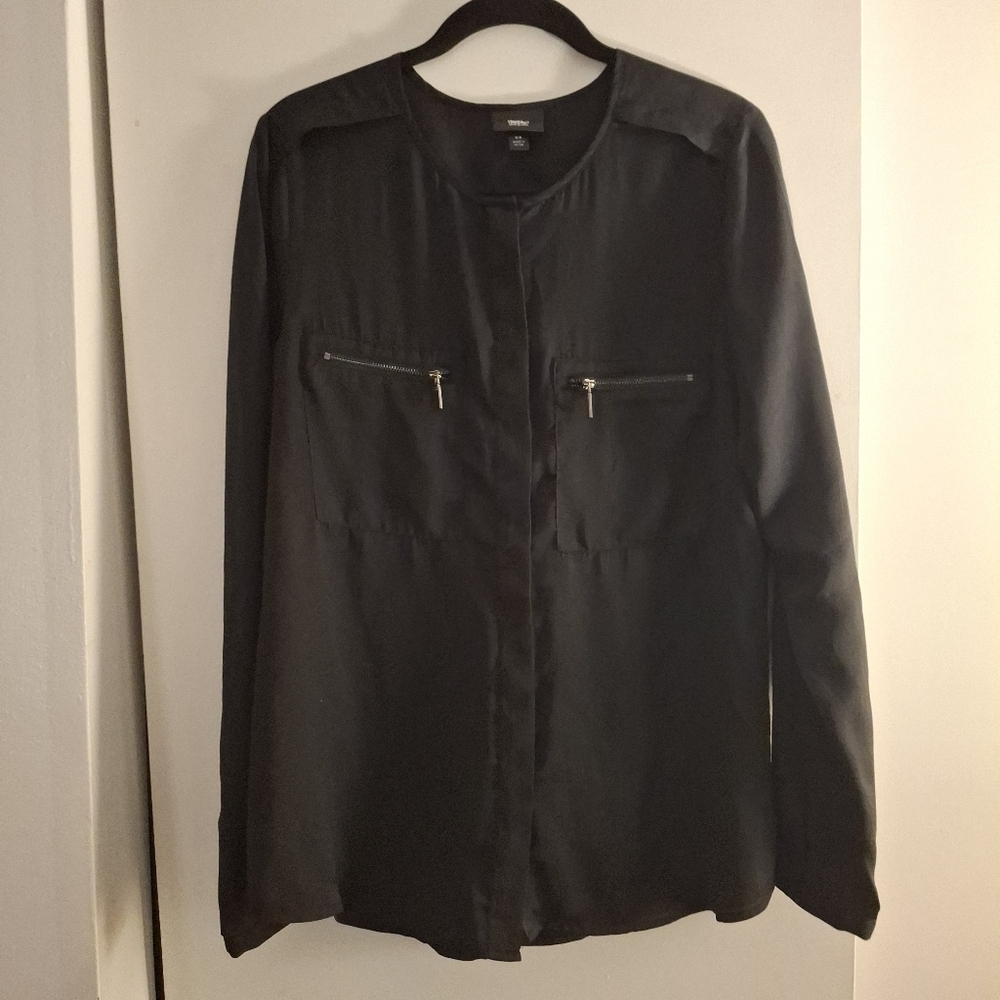 Wassio Women's Black Utility Long Sleeve Top with Zippered Pockets